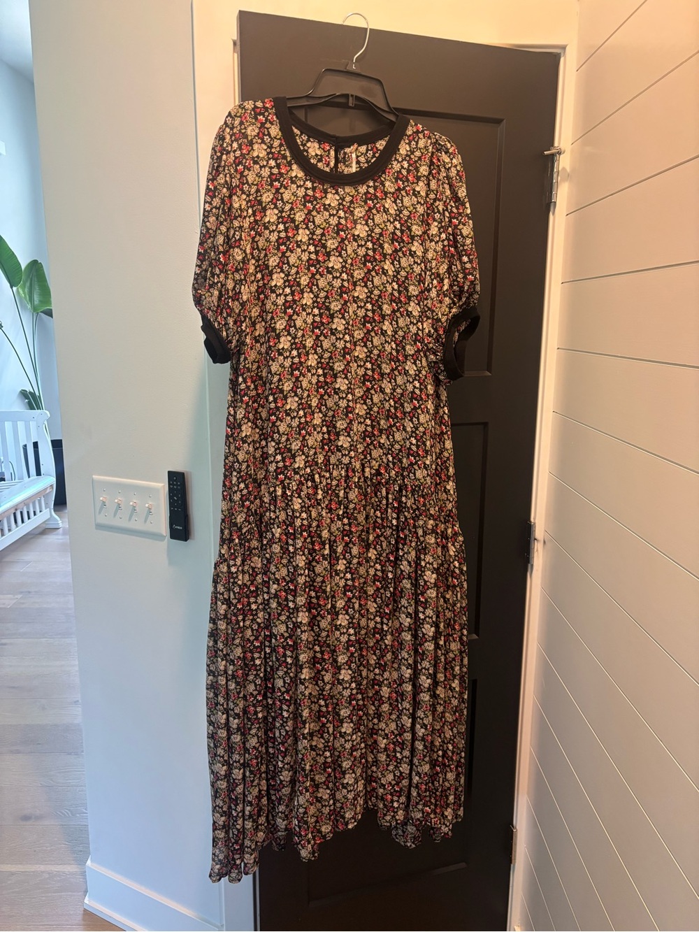 Free People Courtside Crush Maxi Dress Large Black Combo NWT floral sleeves Boho - Picture 6 of 12